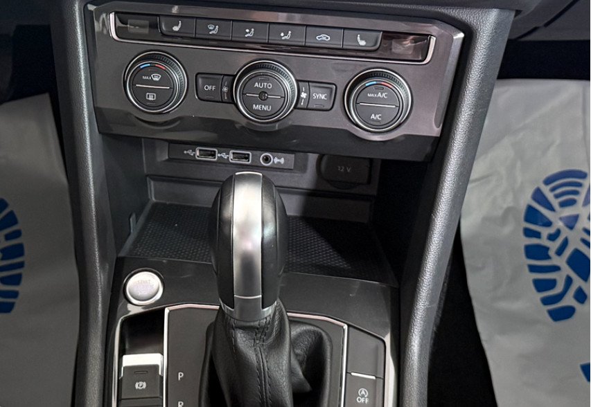Volkswagen Tiguan Allspace 2018 Червоний