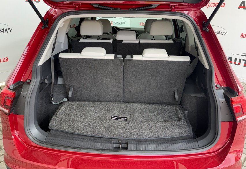 Volkswagen Tiguan Allspace 2018 Червоний
