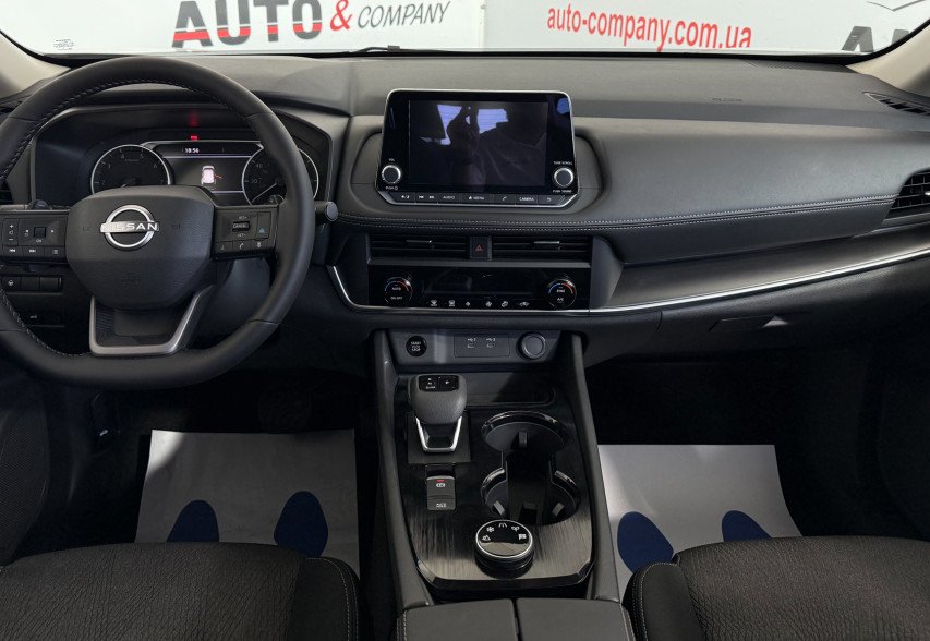 Nissan Rogue 2025 білий