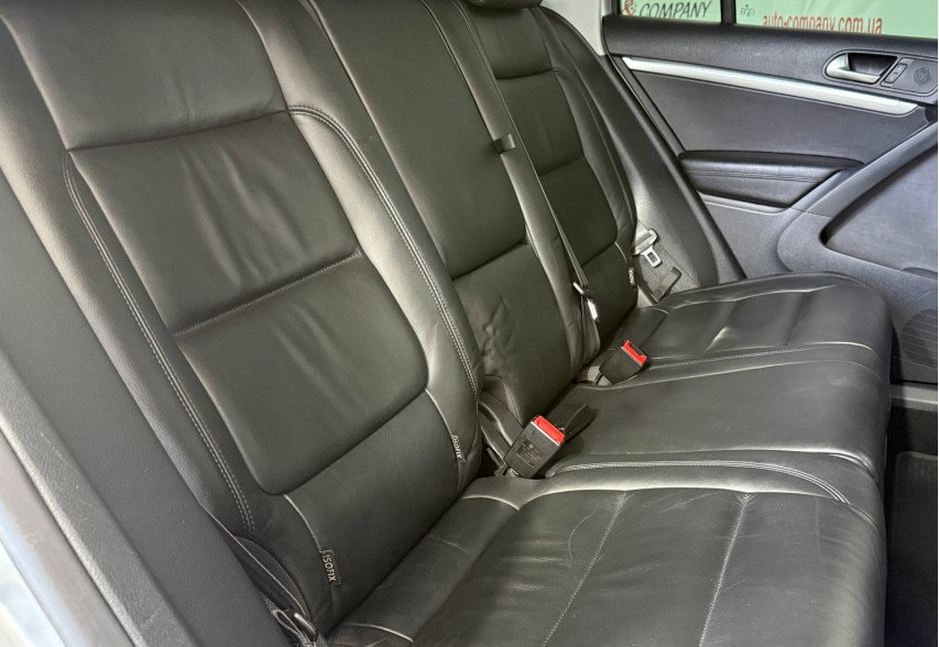 Volkswagen Tiguan 2012 сірий