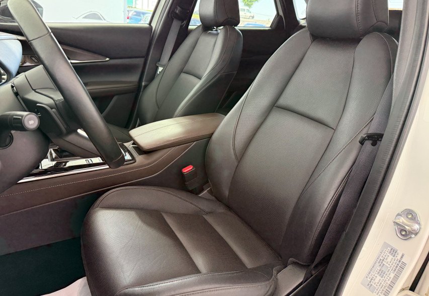 Mazda CX-30 2023 Білий
