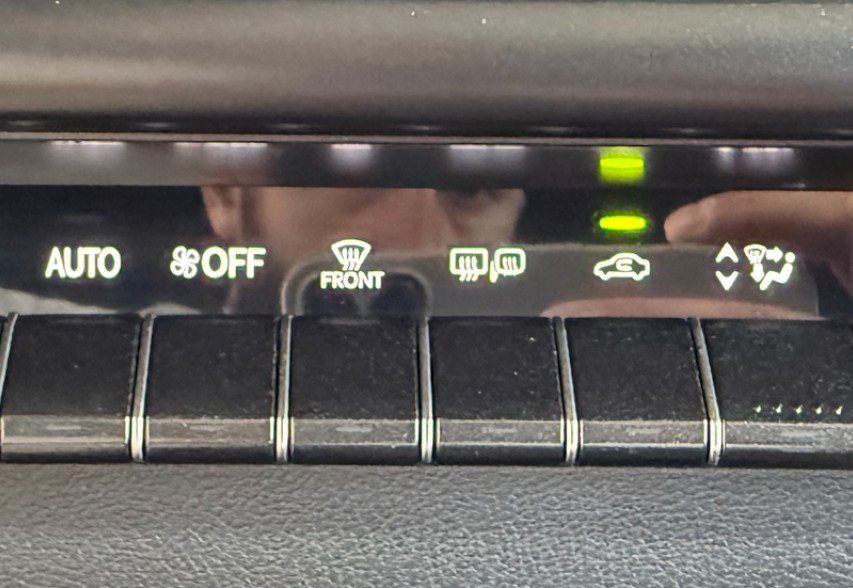 Lexus UX  2023 Синій