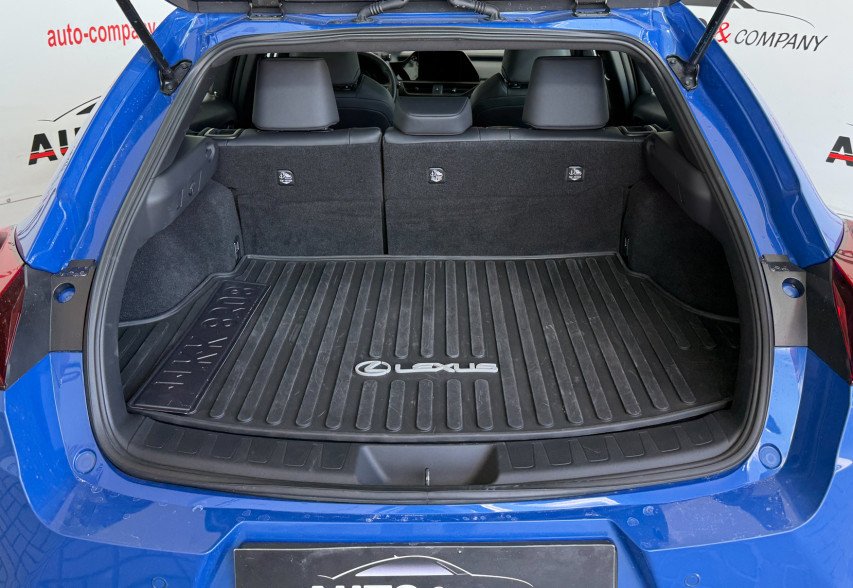 Lexus UX  2023 Синій