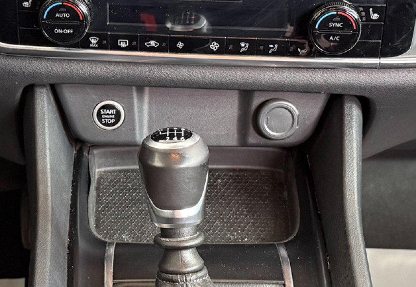 Nissan Qashqai 2022 синій