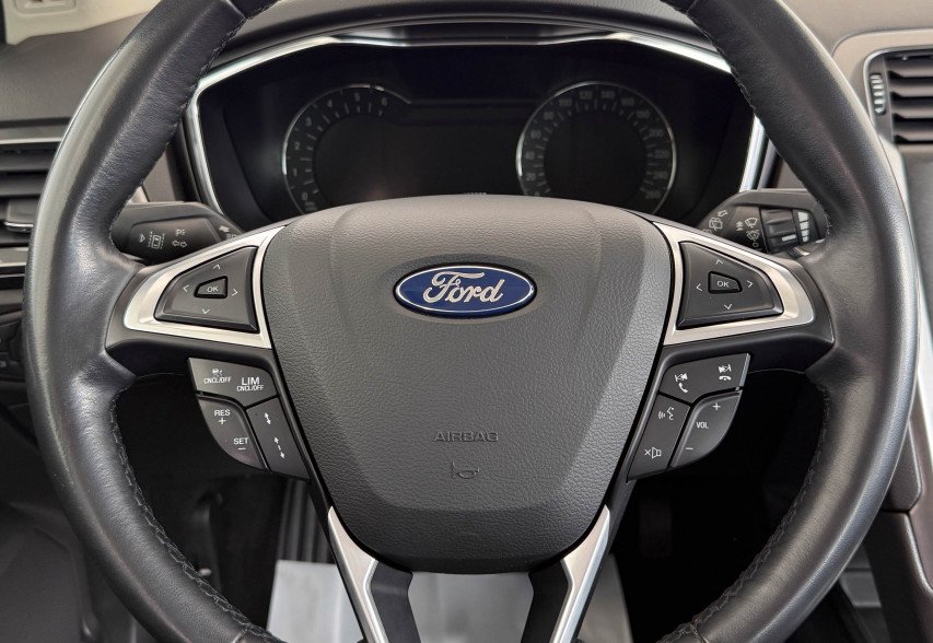 Ford Mondeo 2019 Сірий