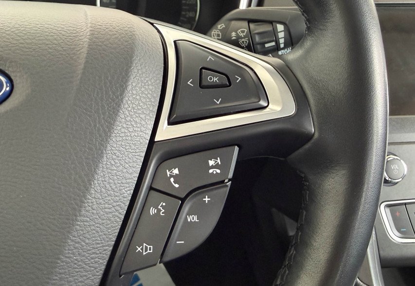 Ford Mondeo 2019 Сірий