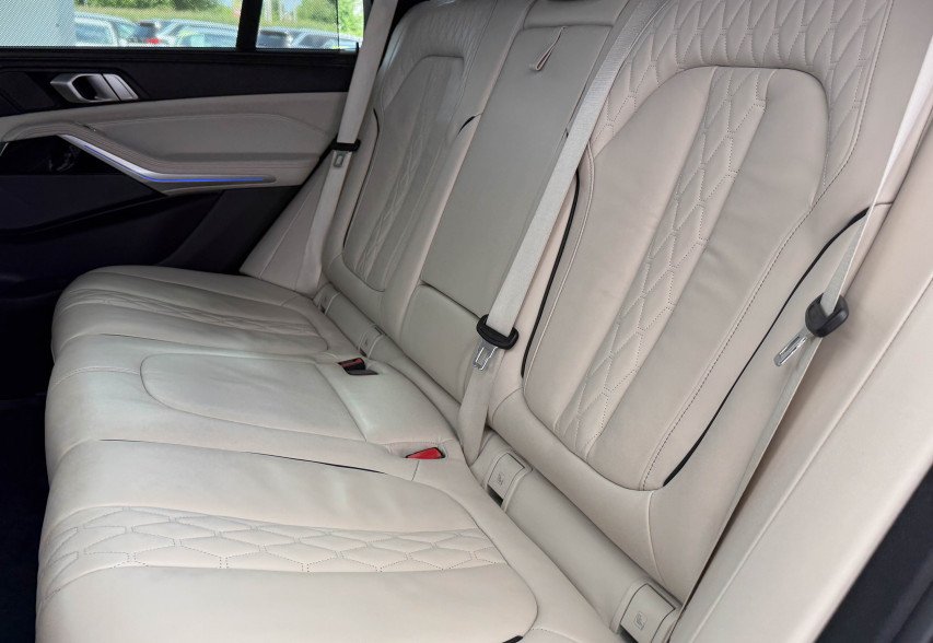 BMW X5 G05 30D 2019 чорний