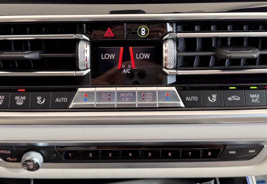BMW X5 G05 30D 2019 чорний