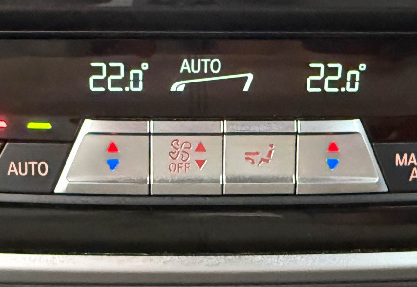 BMW X5 G05 30D 2019 чорний