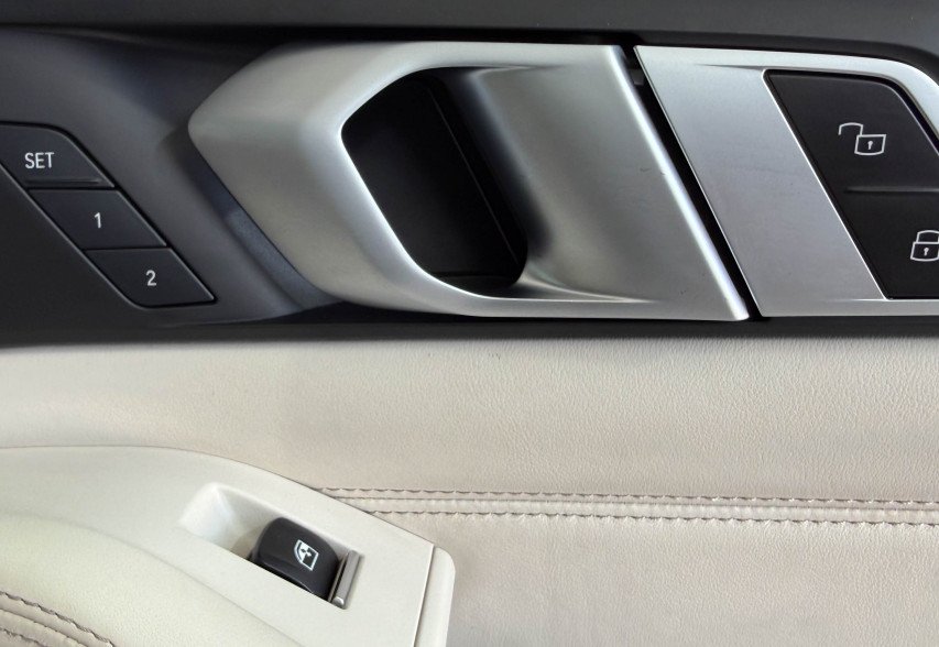 BMW X5 G05 30D 2019 чорний