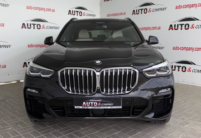 BMW X5 G05 30D 2019 чорний