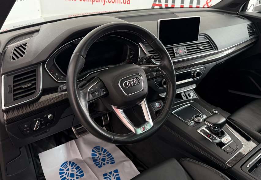 Audi SQ5 2018 сірий