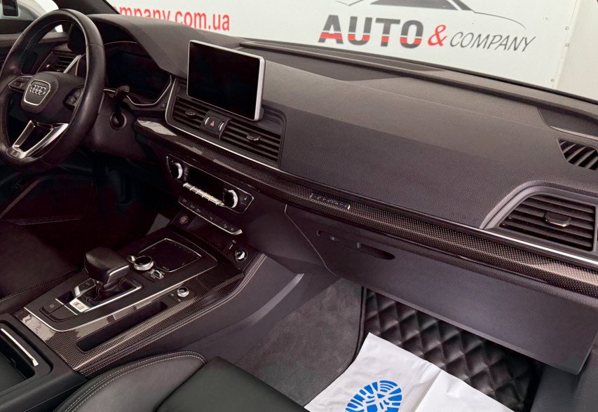 Audi SQ5 2018 сірий