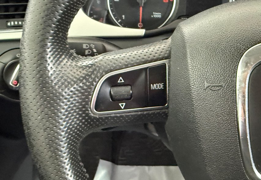 Audi A4  2010 Сірий