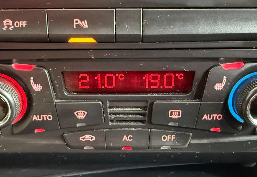 Audi A4  2010 Сірий