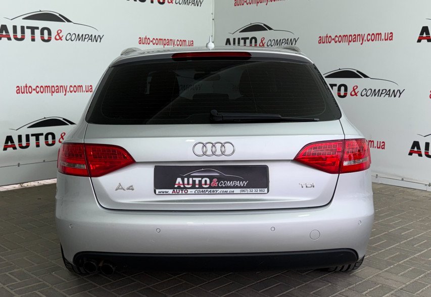 Audi A4  2010 Сірий