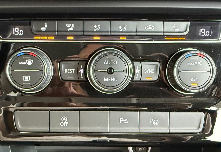 Volkswagen Touran 2020 Сірий