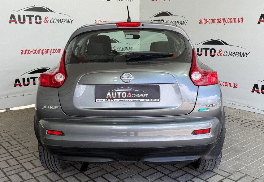 Nissan Juke 2011 Сірий