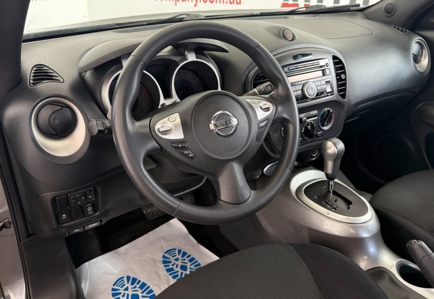 Nissan Juke 2011 Сірий