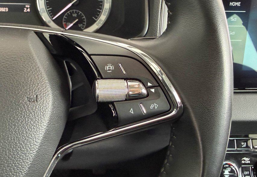 Skoda Karoq 2022 Синій