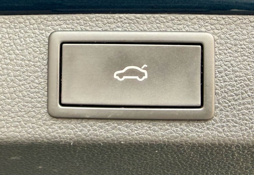 Skoda Karoq 2022 Синій