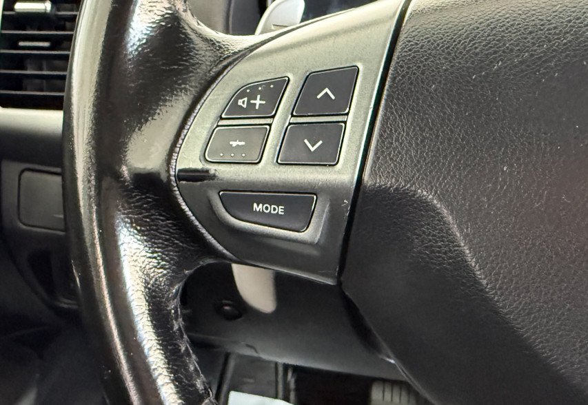 Mitsubishi Outlander 2012 Сірий