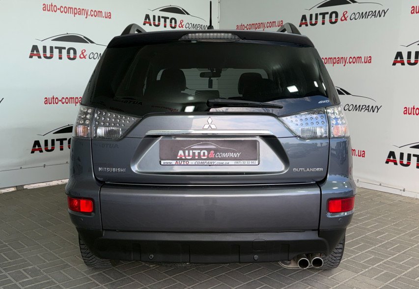Mitsubishi Outlander 2012 Сірий