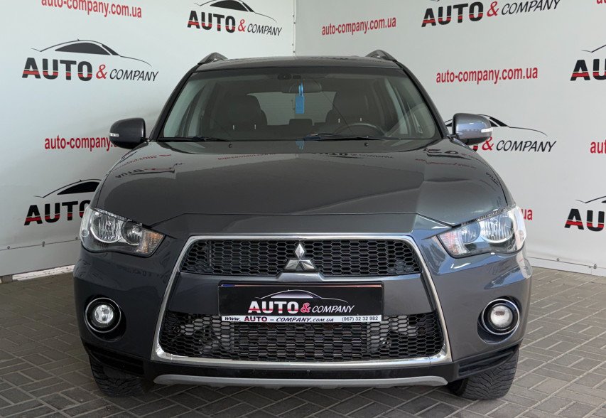 Mitsubishi Outlander 2012 Сірий