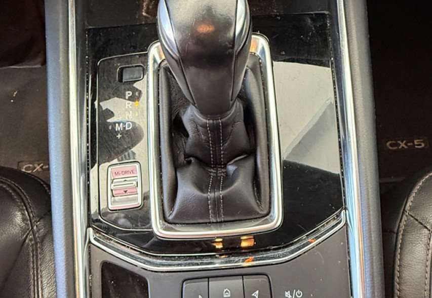 Mazda CX-5 2022 Червоний