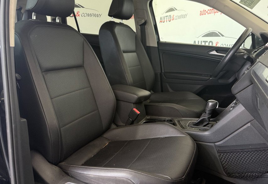 Volkswagen Tiguan 2020 чорний