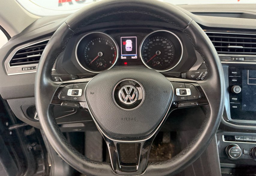 Volkswagen Tiguan 2020 чорний