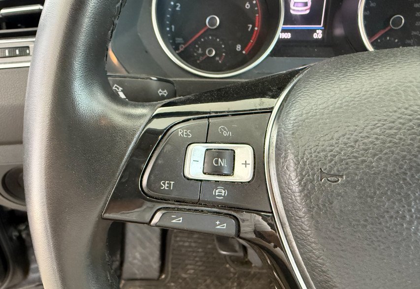 Volkswagen Tiguan 2020 чорний