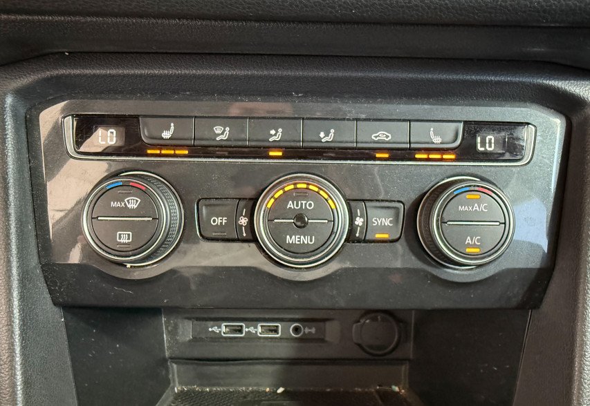 Volkswagen Tiguan 2020 чорний