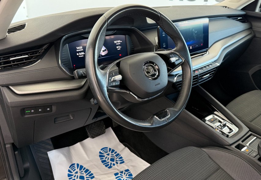 Skoda Octavia A8 2021 Чорний