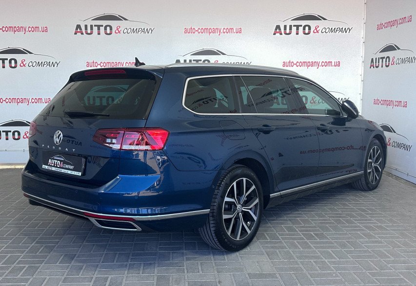 Volkswagen Passat B8 2019 Синій
