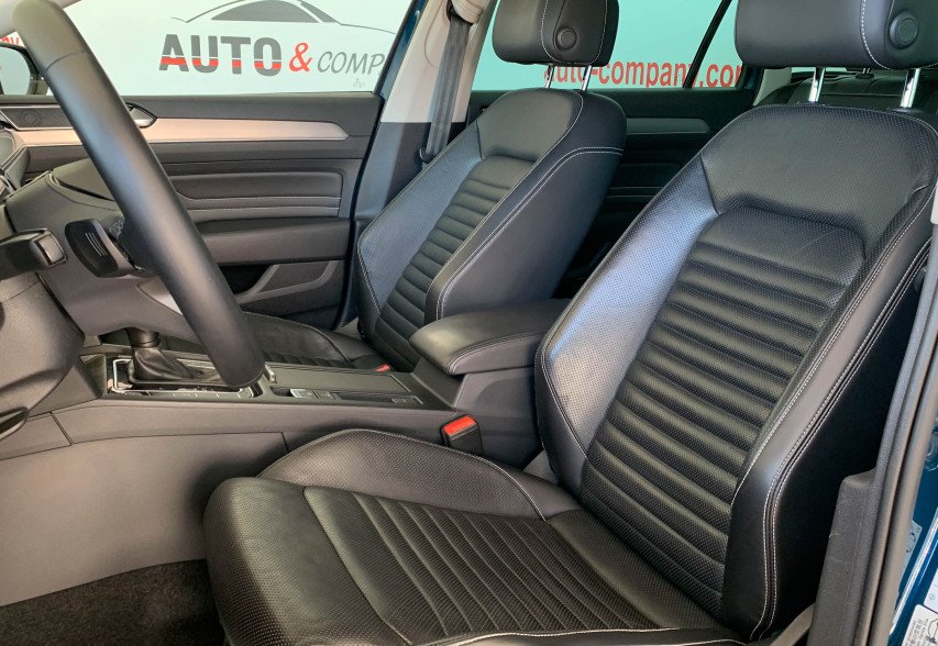 Volkswagen Passat B8 2019 Синій