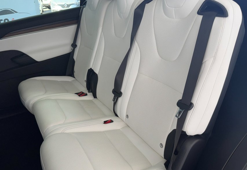 Tesla Model X 2022 Сірий