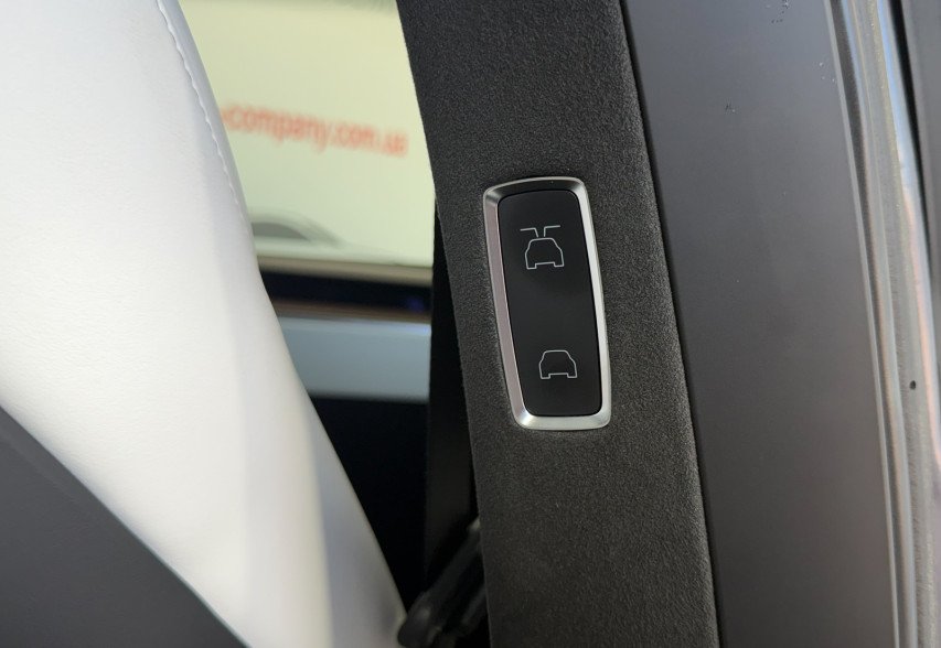 Tesla Model X 2022 Сірий