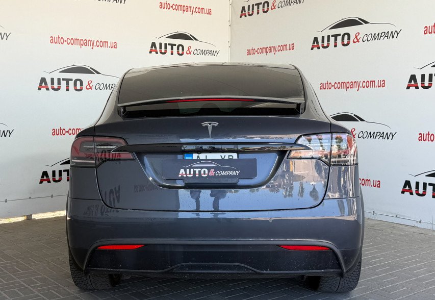 Tesla Model X 2022 Сірий