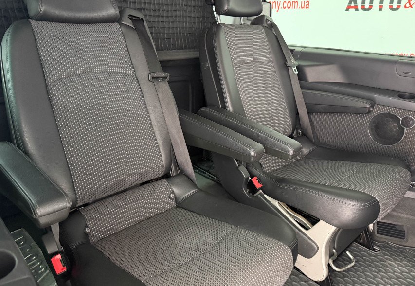 Mercedes-Benz  Viano 2013 Коричневий