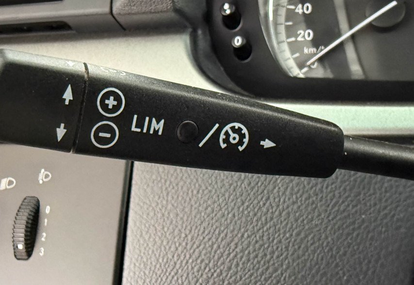 Mercedes-Benz  Viano 2013 Коричневий