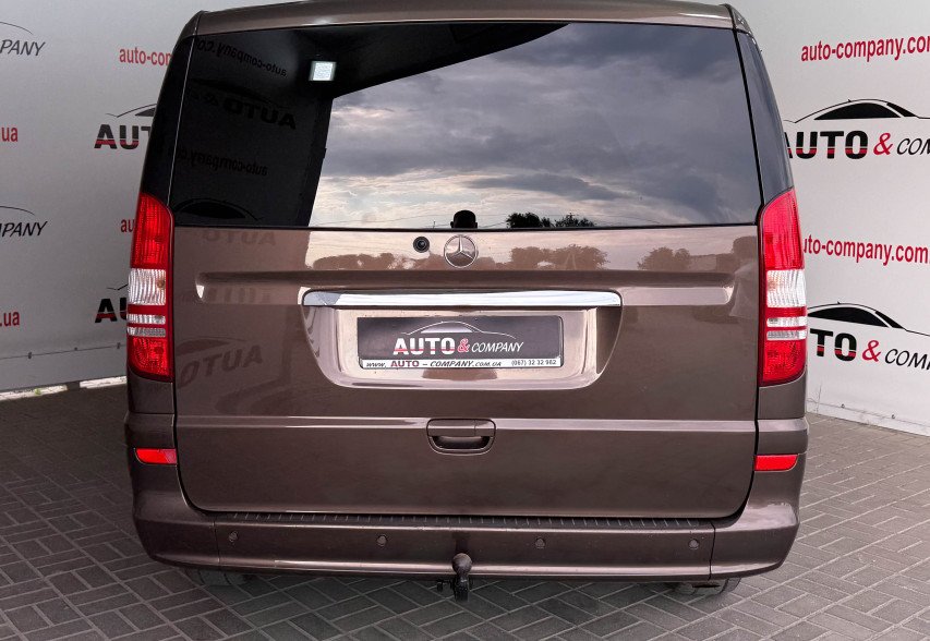 Mercedes-Benz  Viano 2013 Коричневий