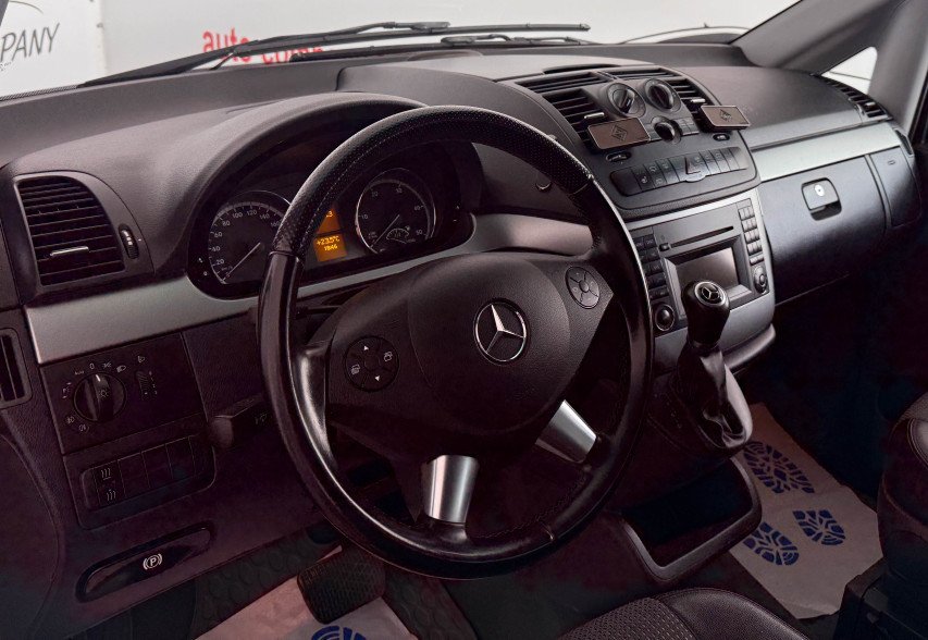 Mercedes-Benz  Viano 2013 Коричневий