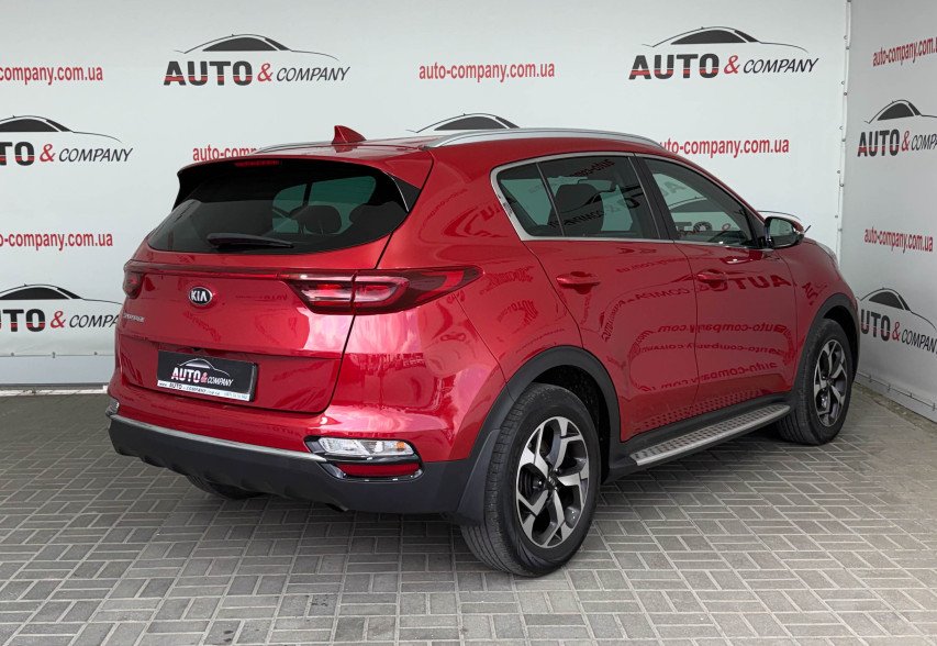 Kia Sportage 2018 Червоний