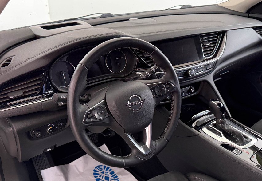 Opel Insignia 2019 Білий