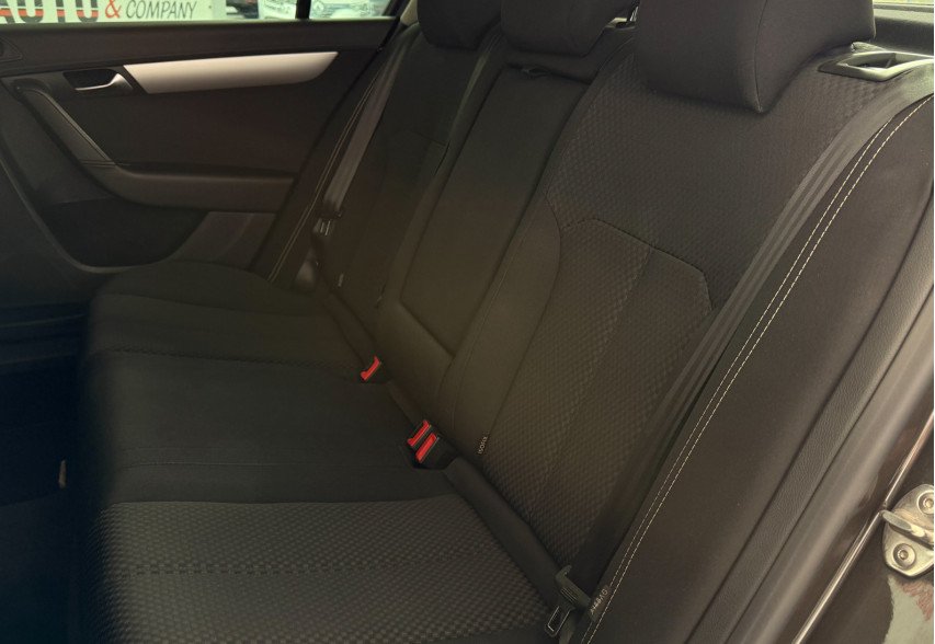 Volkswagen Passat B7 2013 Коричневий