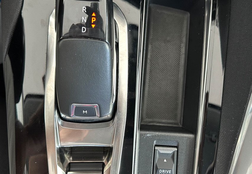 Peugeot 3008 2021 сірий