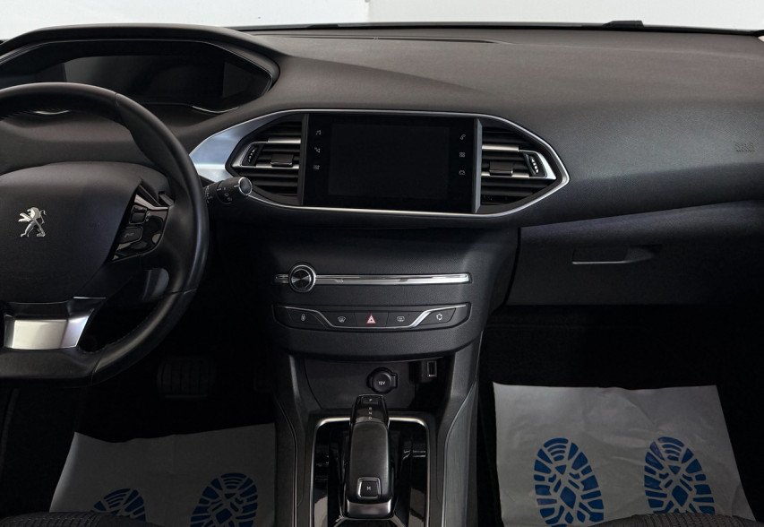 Peugeot 308 2021 Сірий