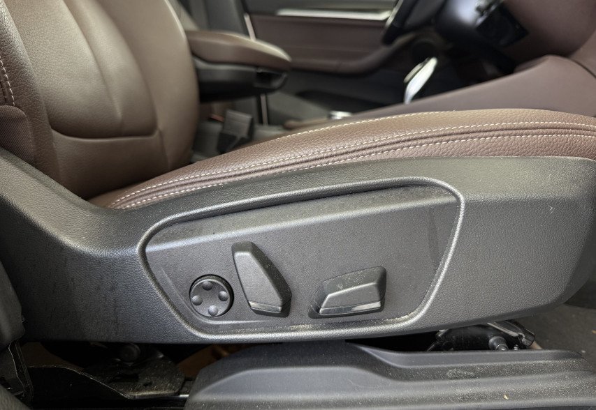 BMW X1 2021 Коричневий