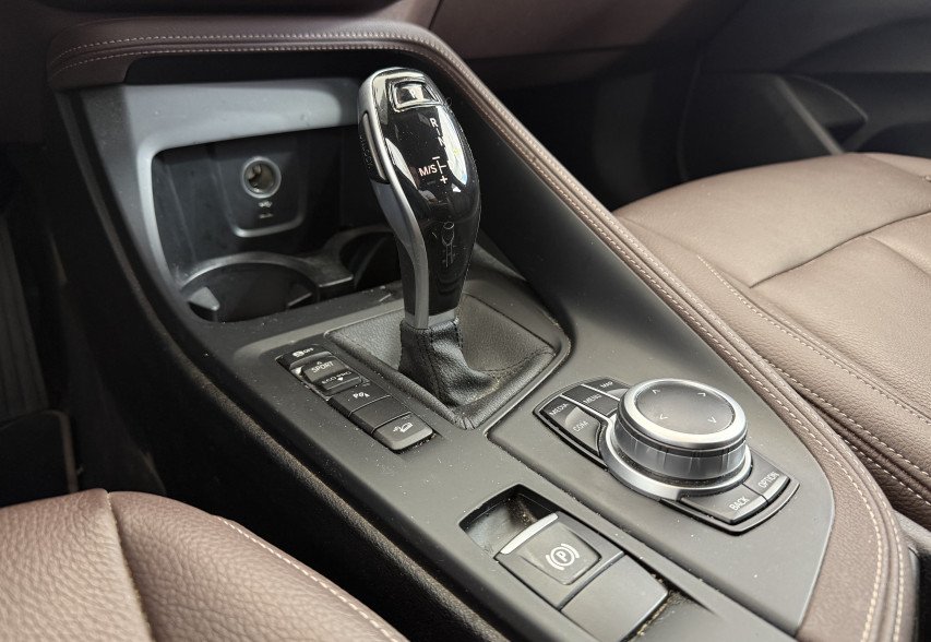 BMW X1 2021 Коричневий